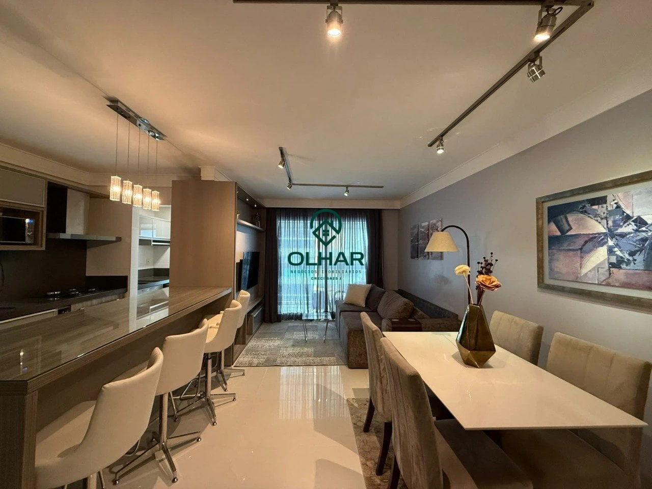Glass-enclosed balcony in a 2-bedroom apartment, 93 m² — photo 19