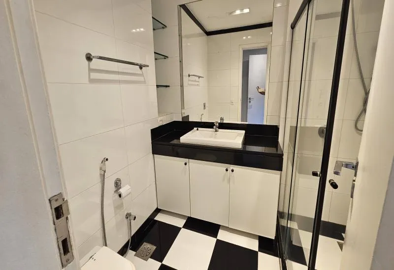 Квартира 75 м² з пральною машиною та заскленим балконом — photo 9