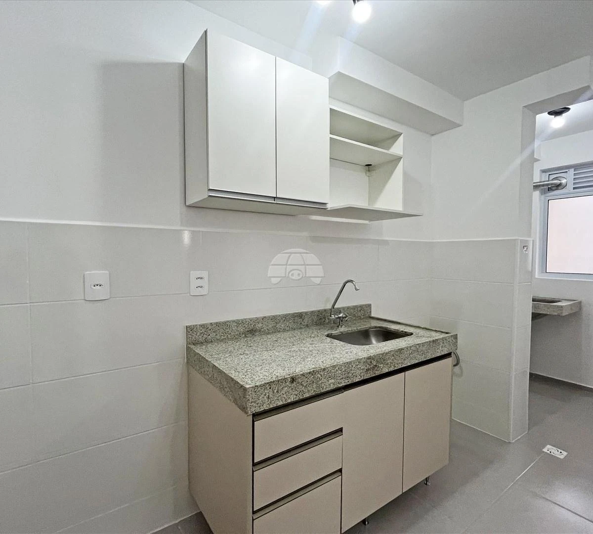 2-bedroom apartment with en-suite and 1 parking spot — photo 6