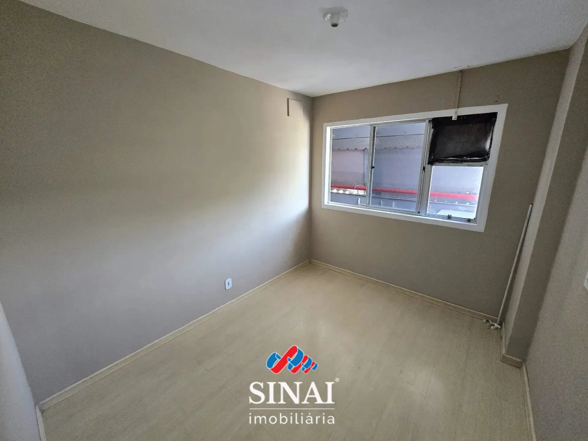 2-bedroom apartment with a washing machine — photo 8