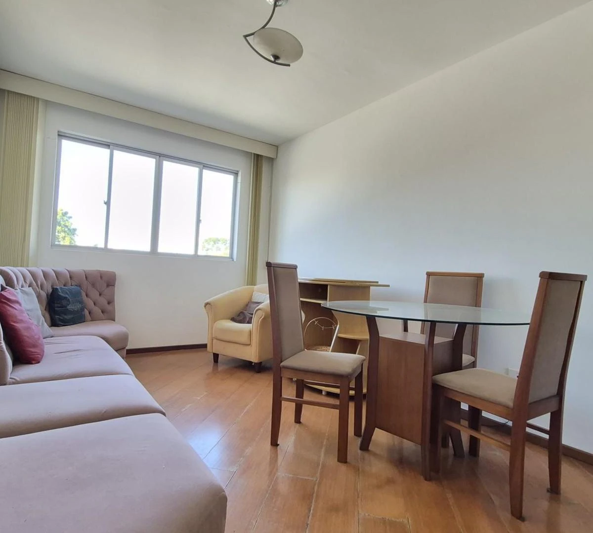 Furnished 3-bedroom apartment with 1 en-suite bathroom
