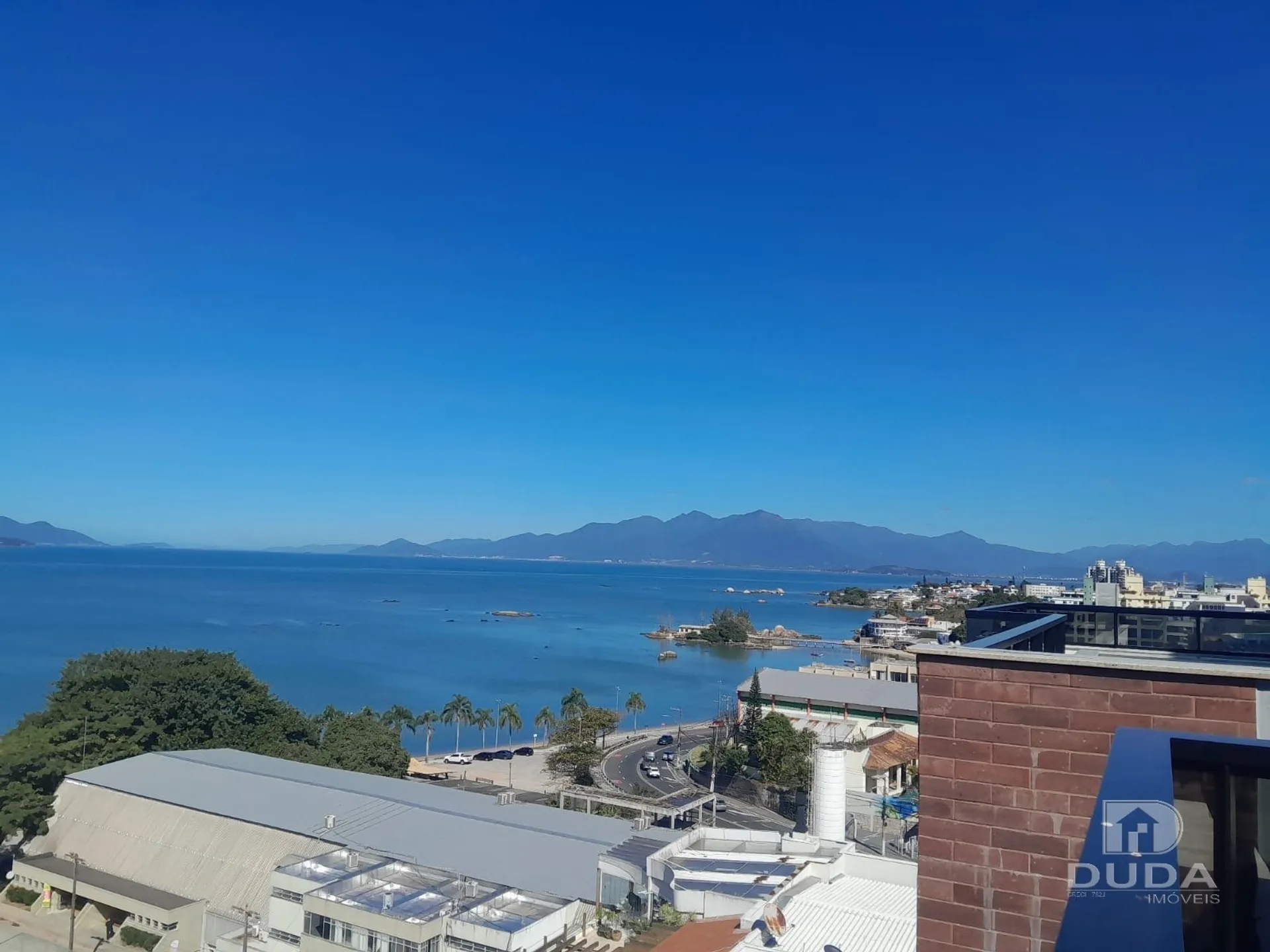 2-bedroom apartment with a water view in Florianópolis — photo 20