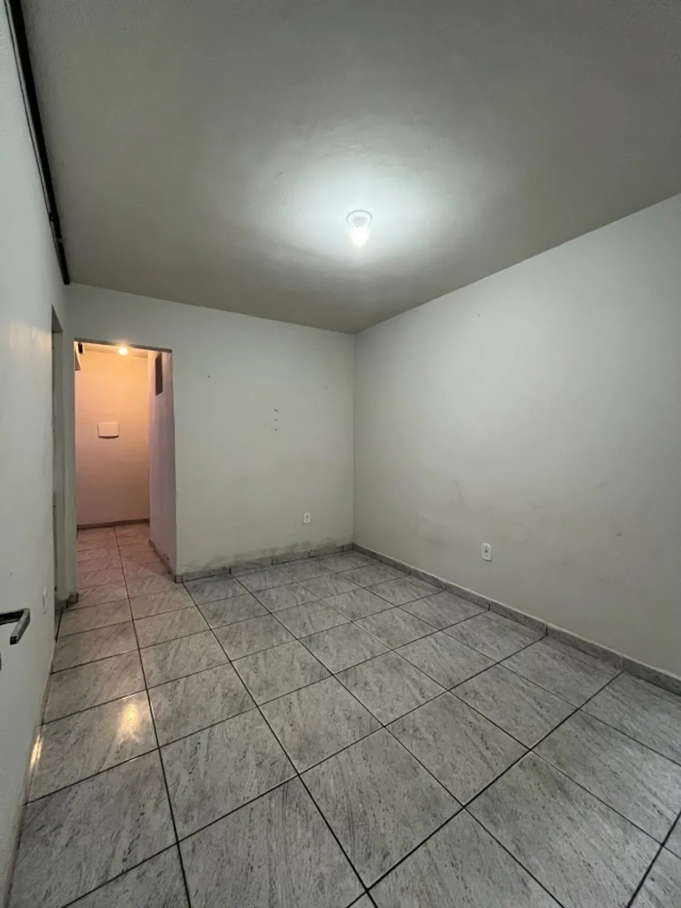 House with a separate kitchen and gas stove — photo 3