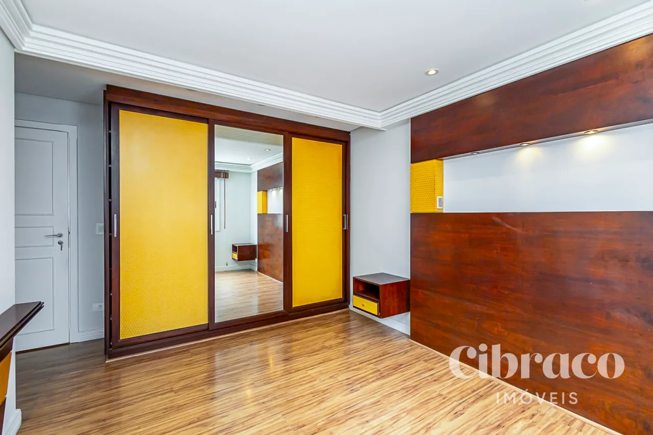 Apartamento de 3 dormitorios con 205 m² y balcón — photo 20