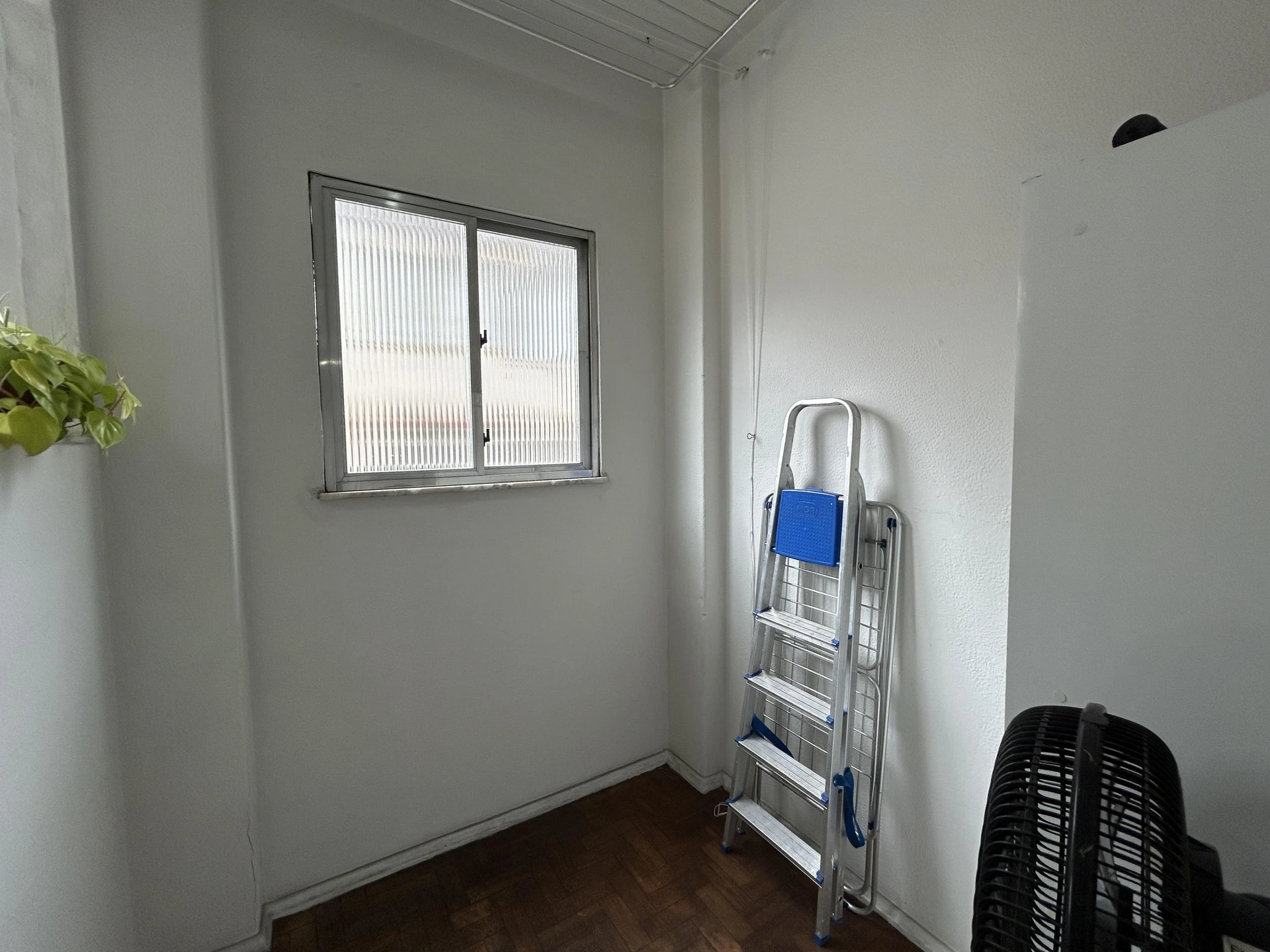 Квартира 70 м² с рабочим местом и панорамными окнами — photo 37