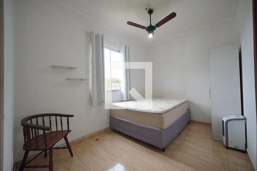 Furnished studio, 30 m², with a home office