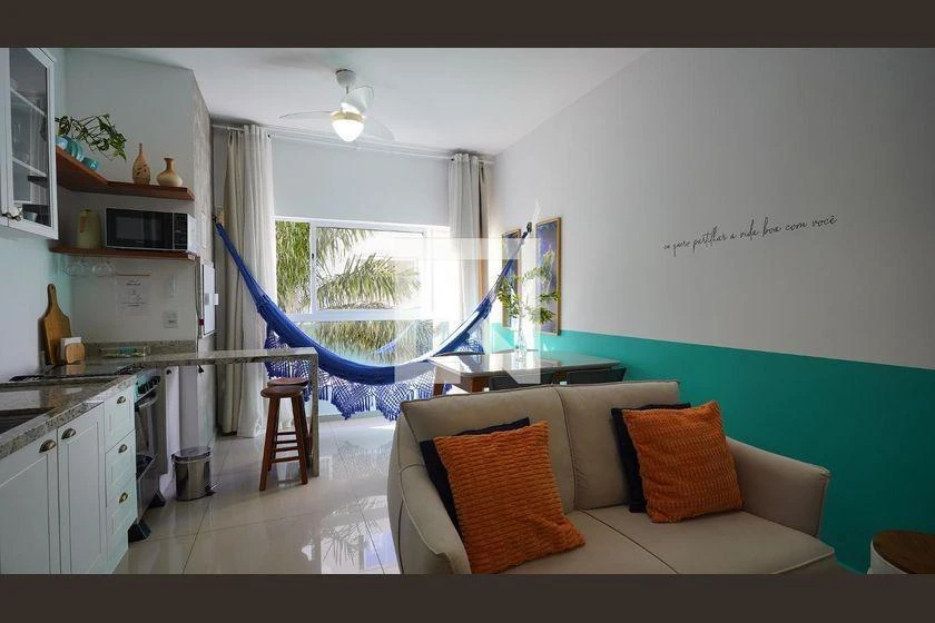 Mountain view in a one-bedroom apartment, 37 m²