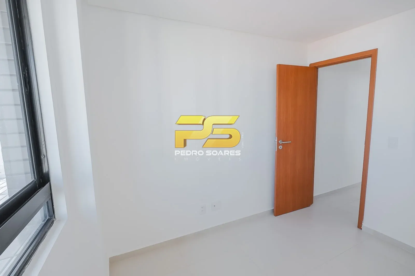 Unfurnished apartment with 2 bedrooms and 1 parking
