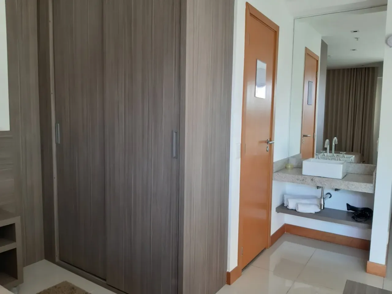 Apartamento mobiliado com box de vidro e 1 vaga — photo 12