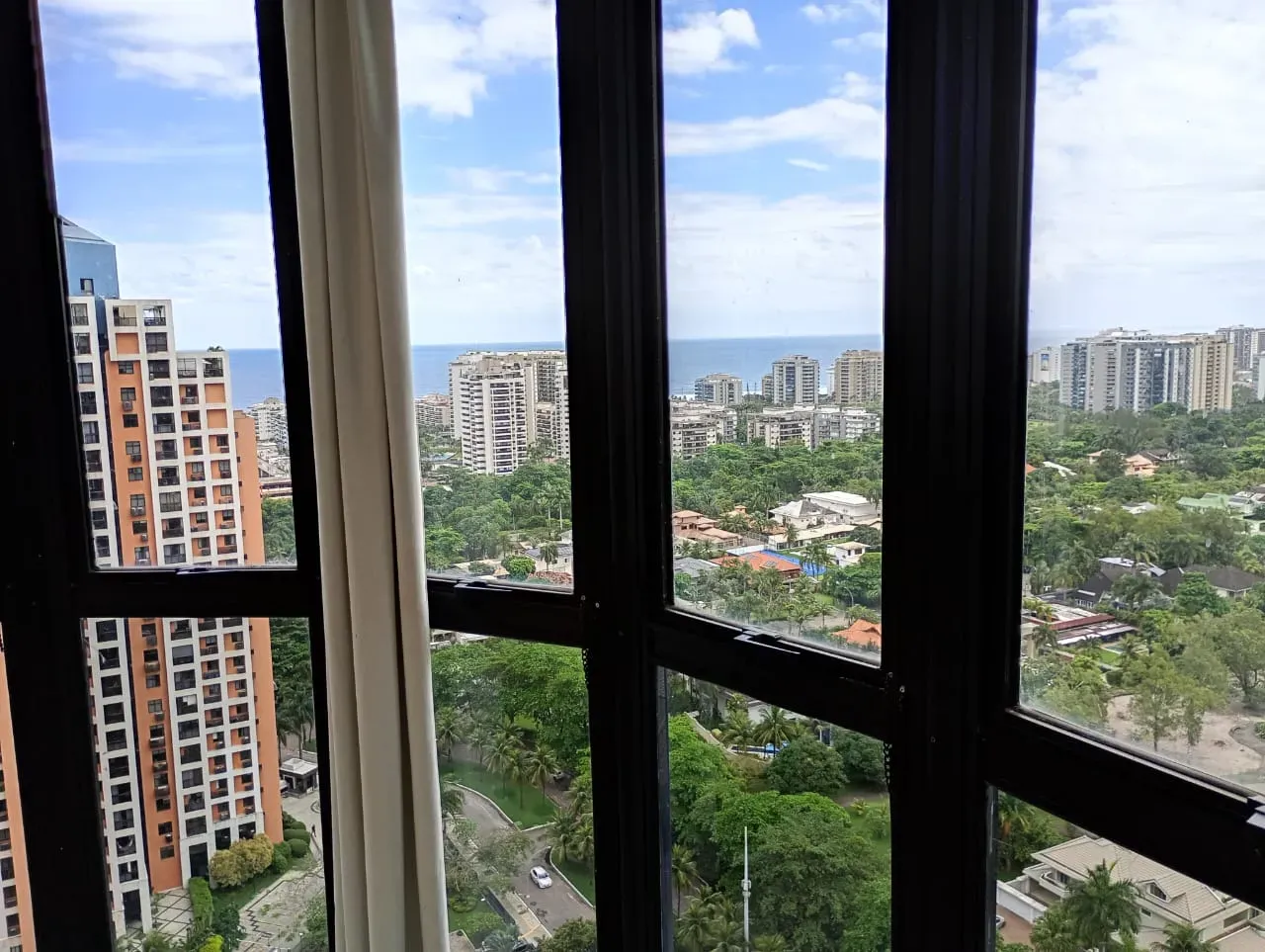 3-bedroom apartment with floor-to-ceiling windows — photo 23