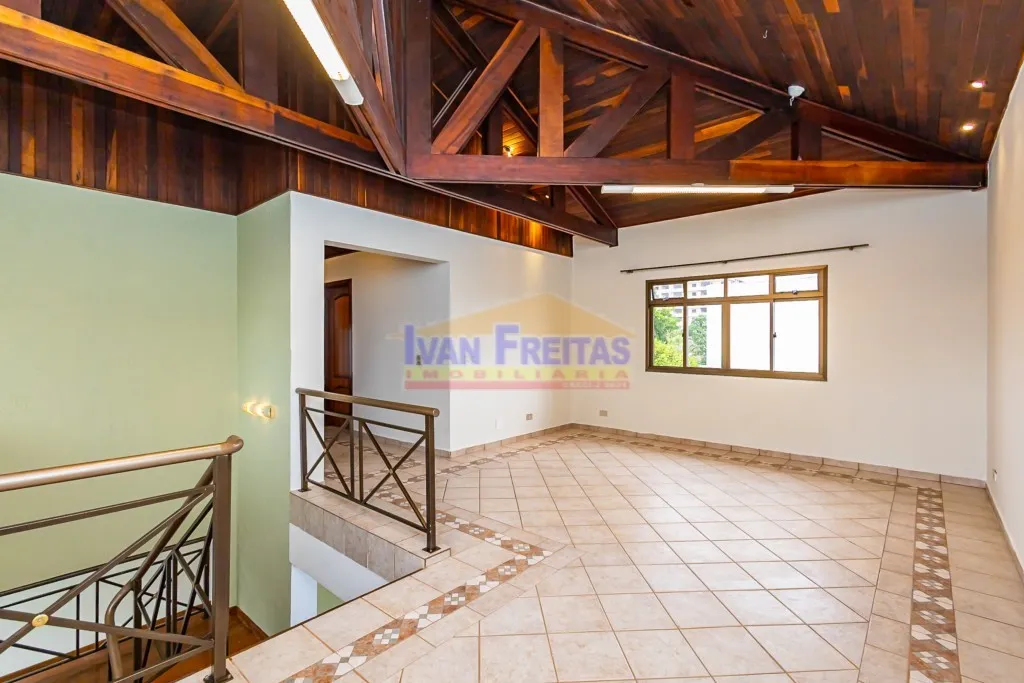 House with 5 bedrooms and balcony, plus 5 parking spots — photo 62