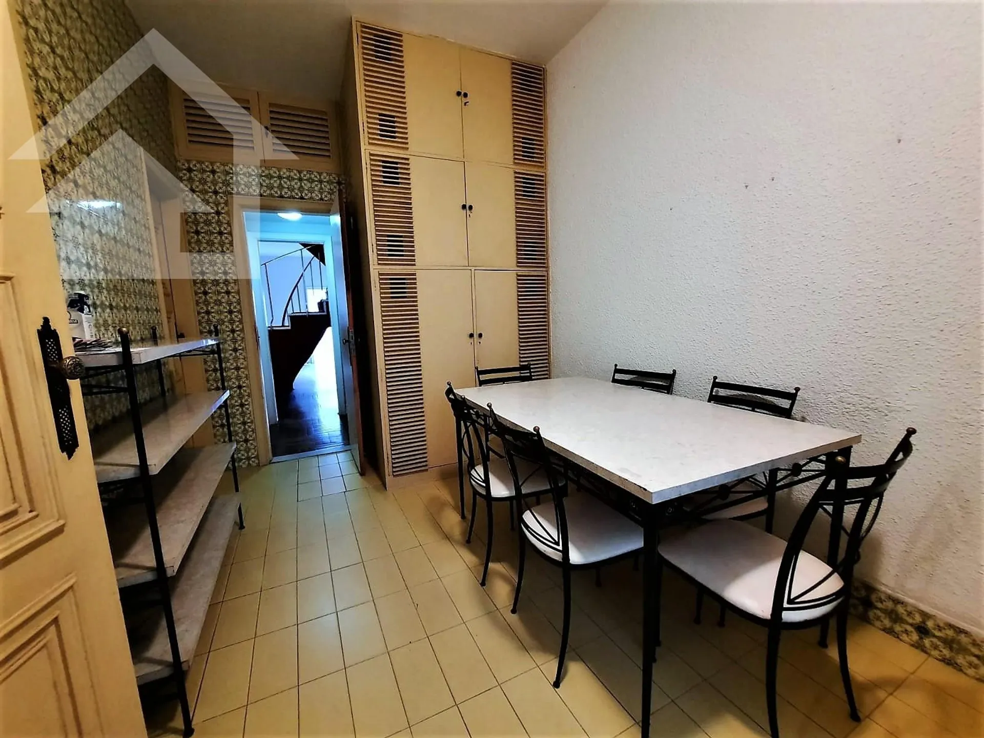 525 m² apartment with a home office and a bathtub — photo 26
