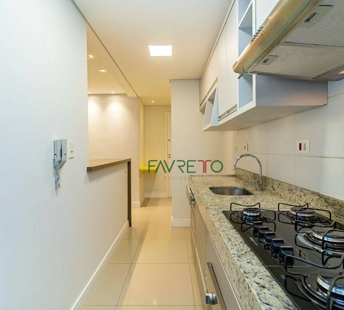 One-bedroom apartment in a building with a pool — photo 11