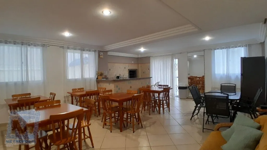Apartamento sin amueblar con 3 dormitorios y 2 baños — photo 2