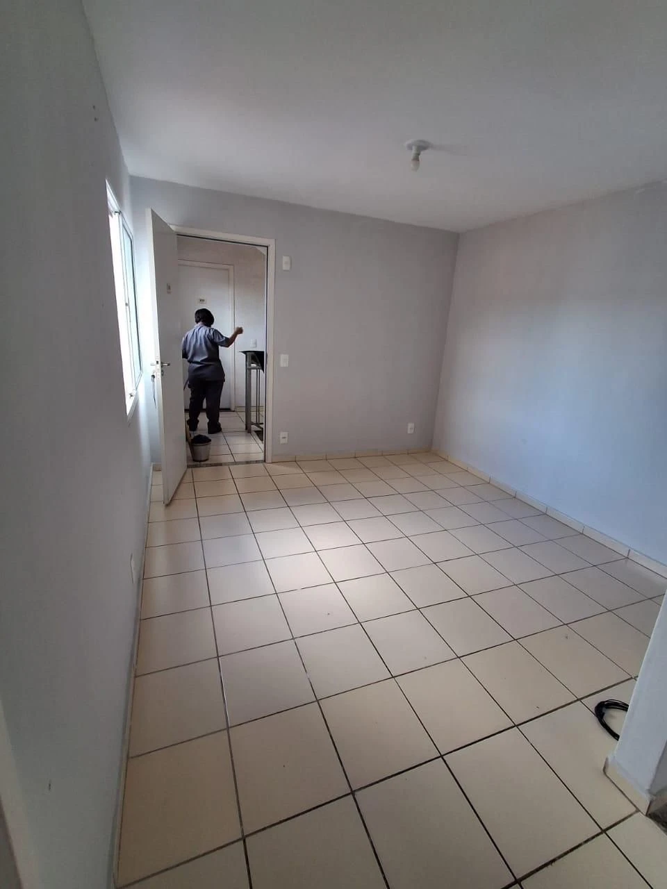 Apartamento de 2 quartos em condomínio com piscina — photo 12