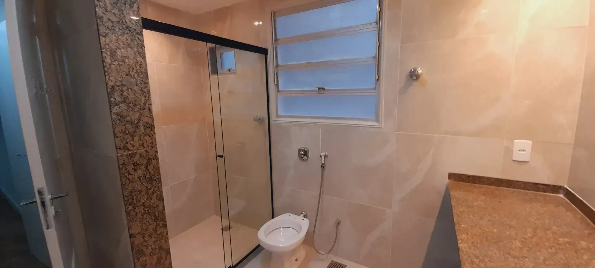 Unfurnished apartment with 4 bedrooms and 2 parking — photo 25