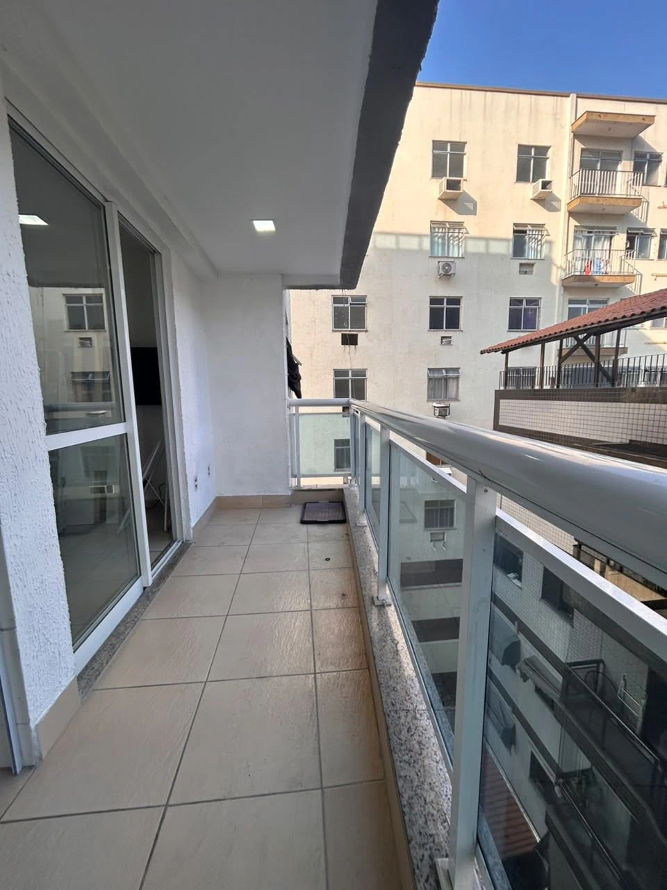 Собственный бассейн и 2 спальни: квартира 50 м² — photo 7