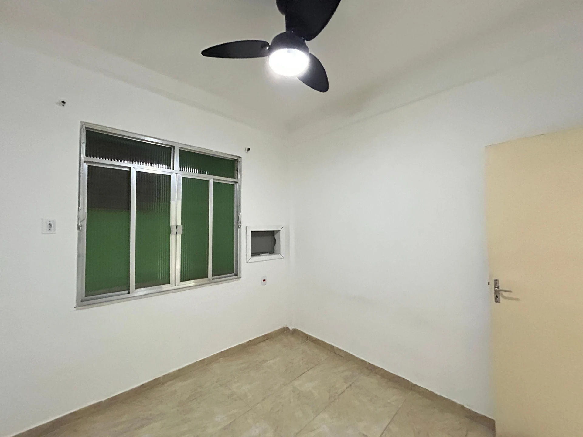 129 m² house with a grill on the balcony and a home office — photo 5