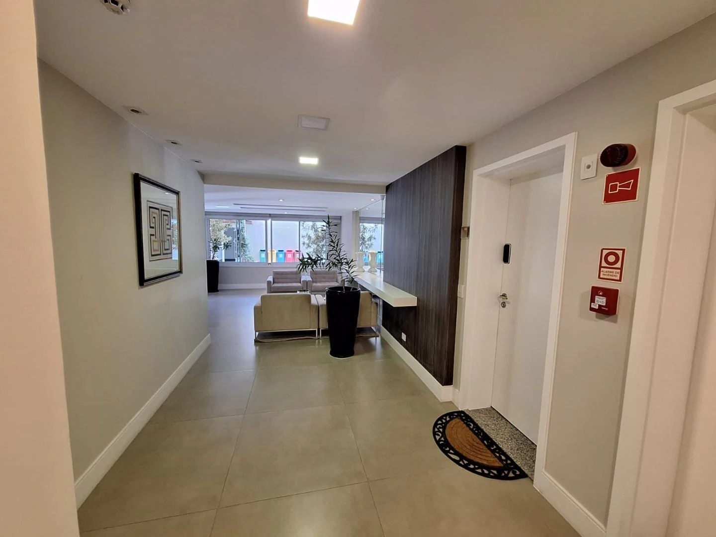 Apartamento de 2 dormitórios com suíte e varanda — photo 5