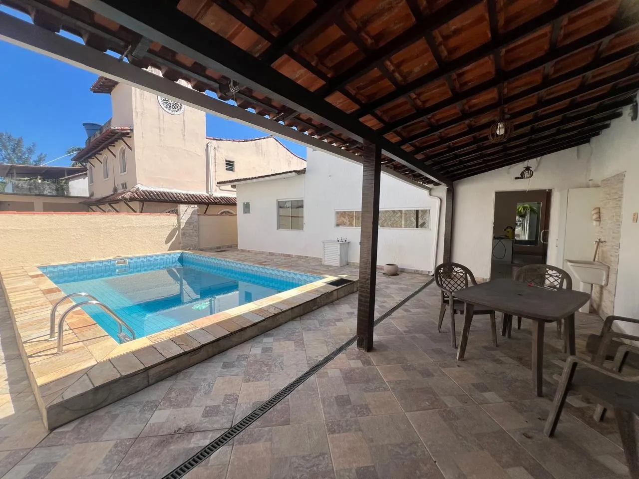 House with 3 bedrooms, 4 bathrooms and 5 parking spaces — photo 25