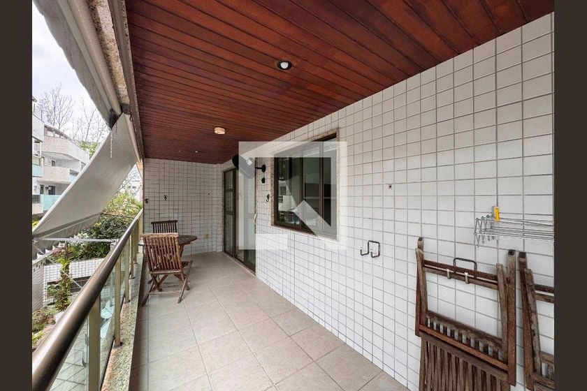 Floor-to-ceiling windows in a 3-bedroom apartment, 90 m² — photo 24