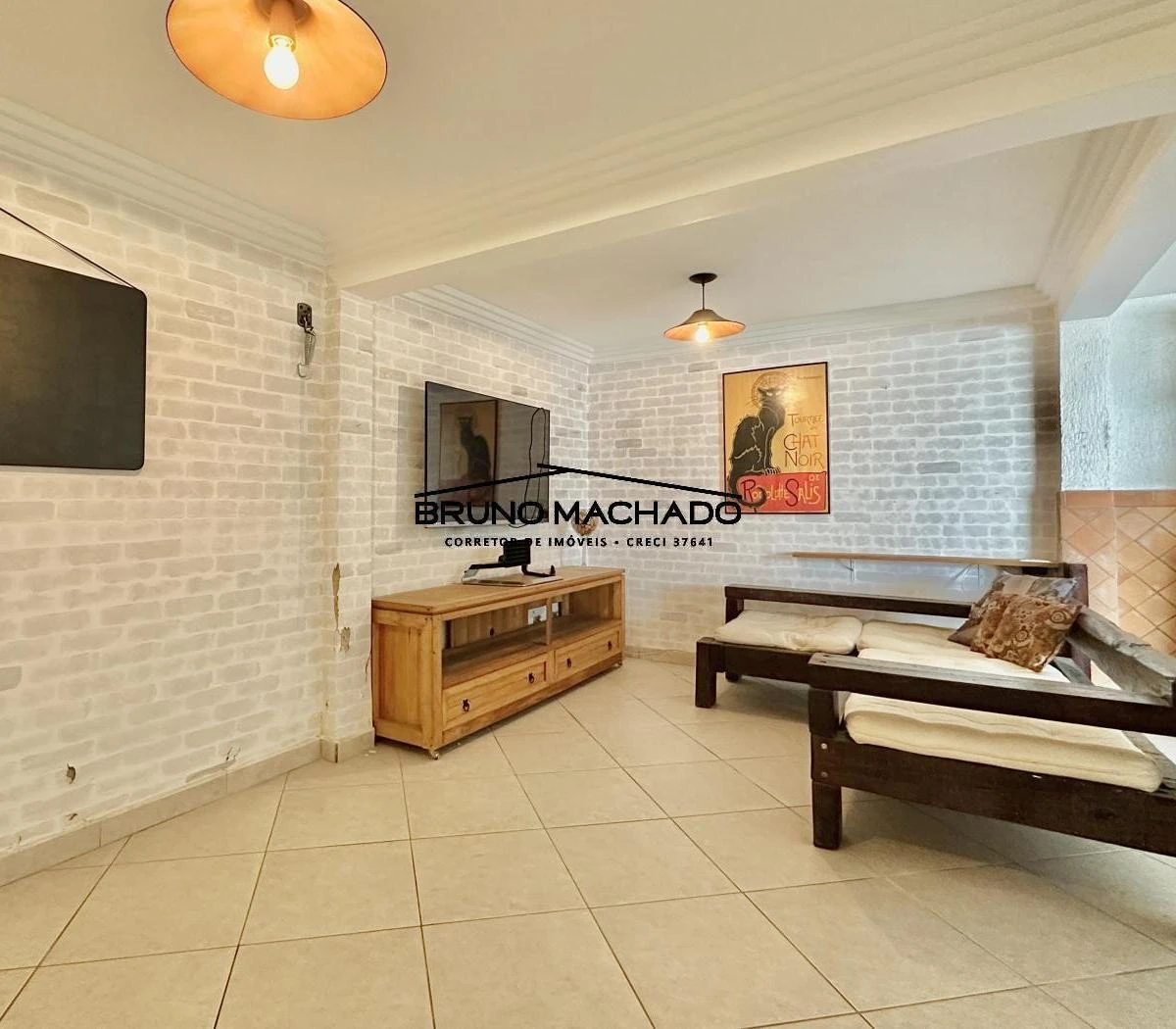 3-bedroom house with a walk-in closet in Curitiba — photo 45