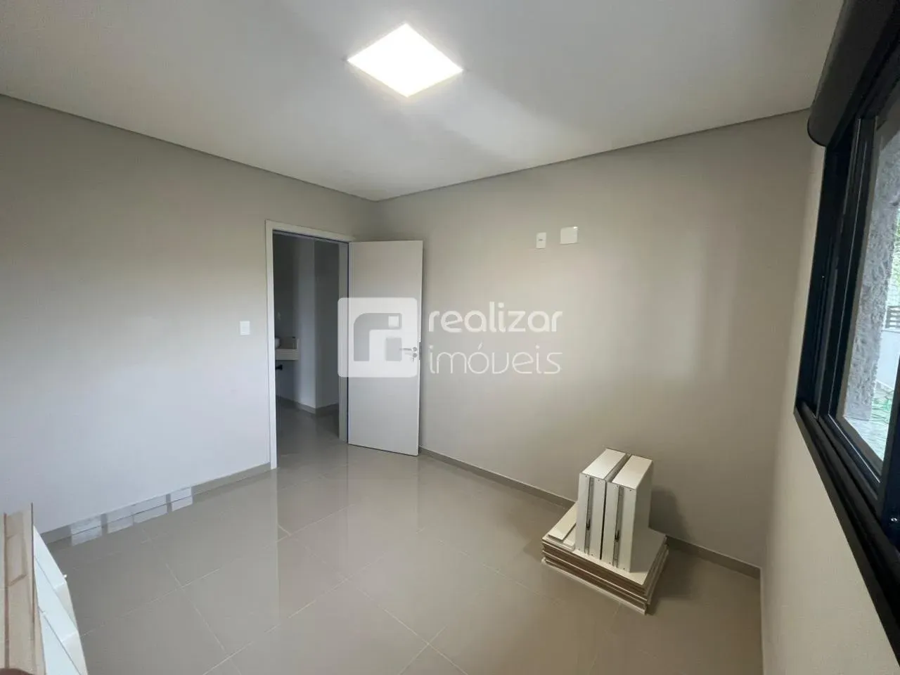 Аренда дома 218 м²: 3 спальни и 4 парковочных места — photo 9