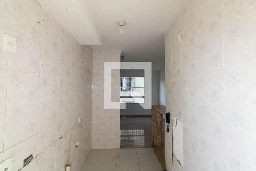 Apartamento para aluguel com 2 quartos e 1 banheiro — photo 42