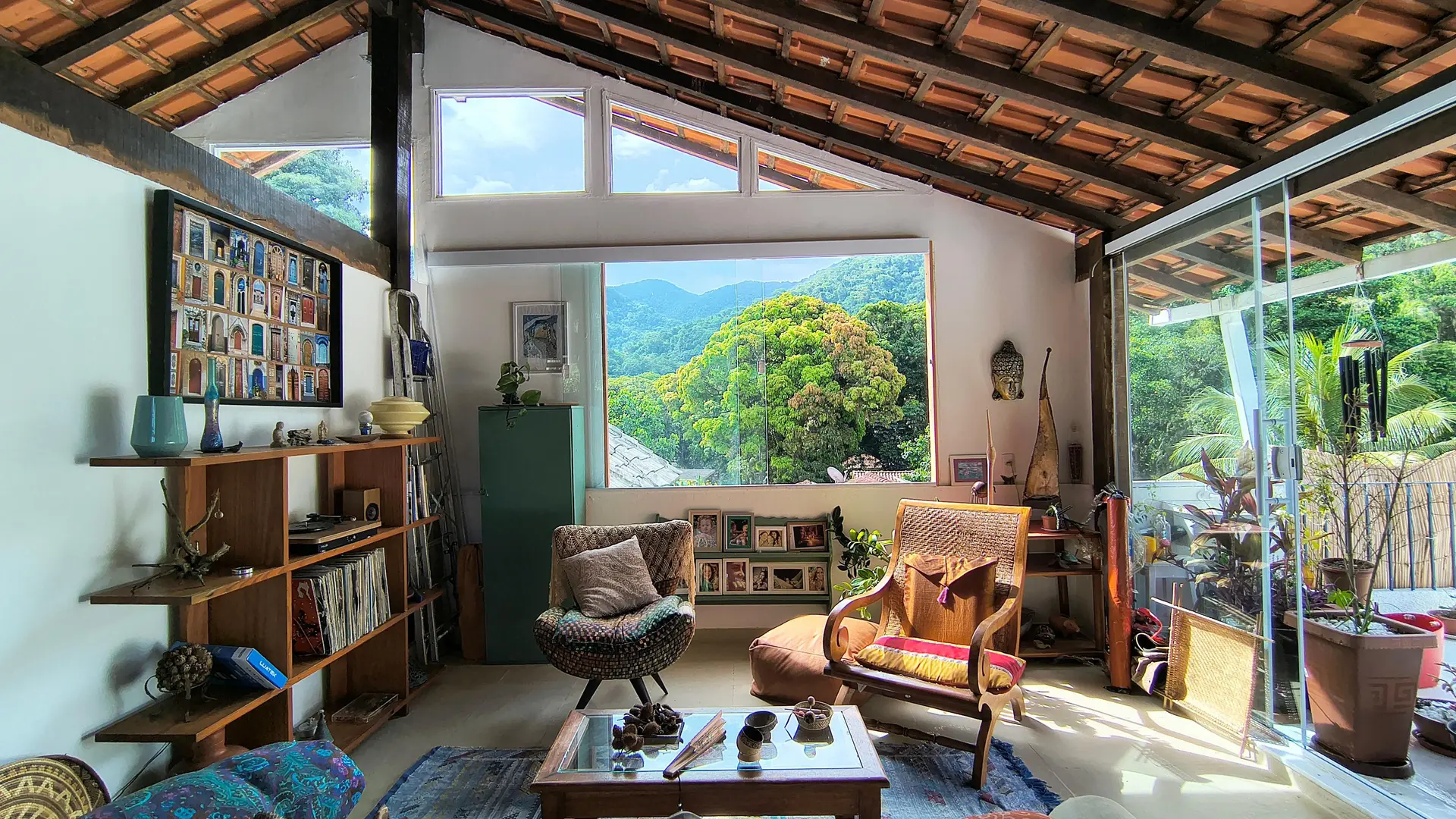 5-bedroom house with a bathtub — photo 20