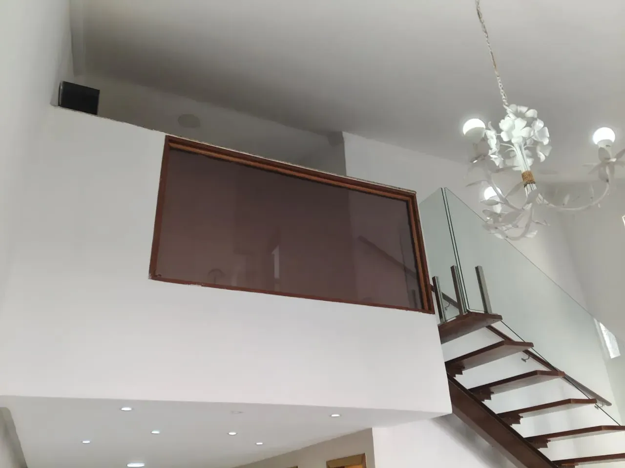 240 m² house with a garden and a grill on the balcony — photo 13