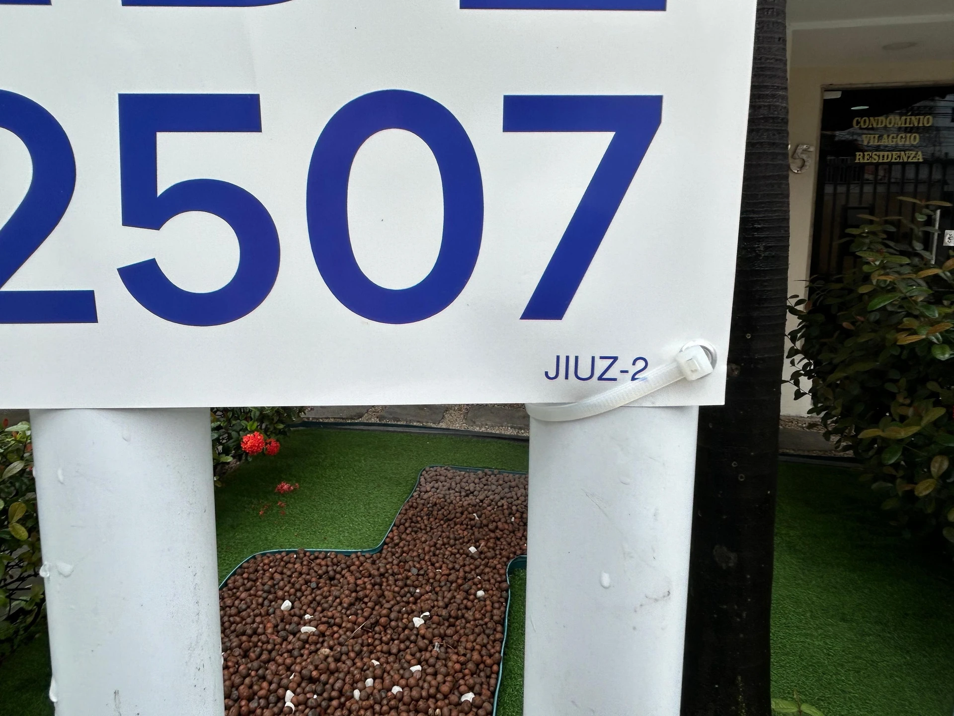 House, 96 m², with a grill on the balcony — photo 42