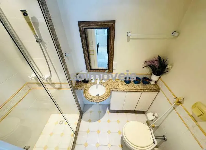 Furnished apartment, 207 m², with floor-to-ceiling windows — photo 11