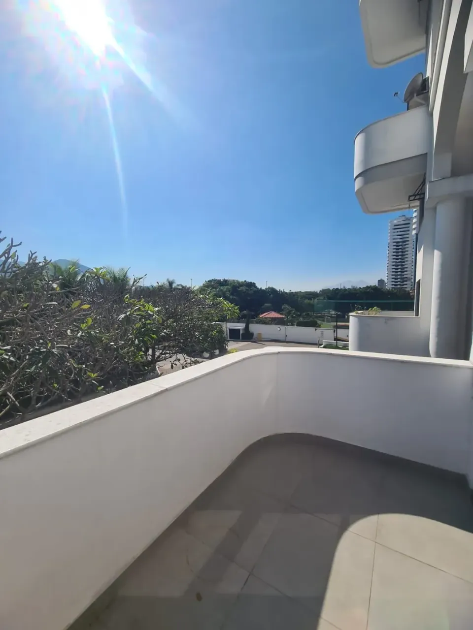 Apartment with 2 bedrooms, 2 bathrooms and a balcony — photo 6