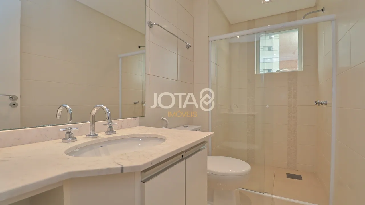 Орендна квартира з 4 спальнями та 329 м² — photo 19