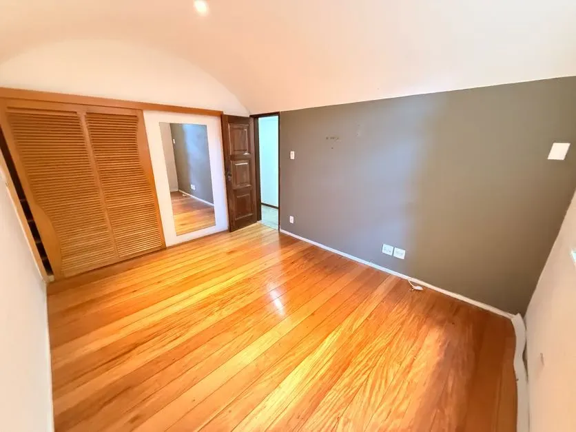 Apartamento sem mobília com 3 quartos e 3 banheiros — photo 17