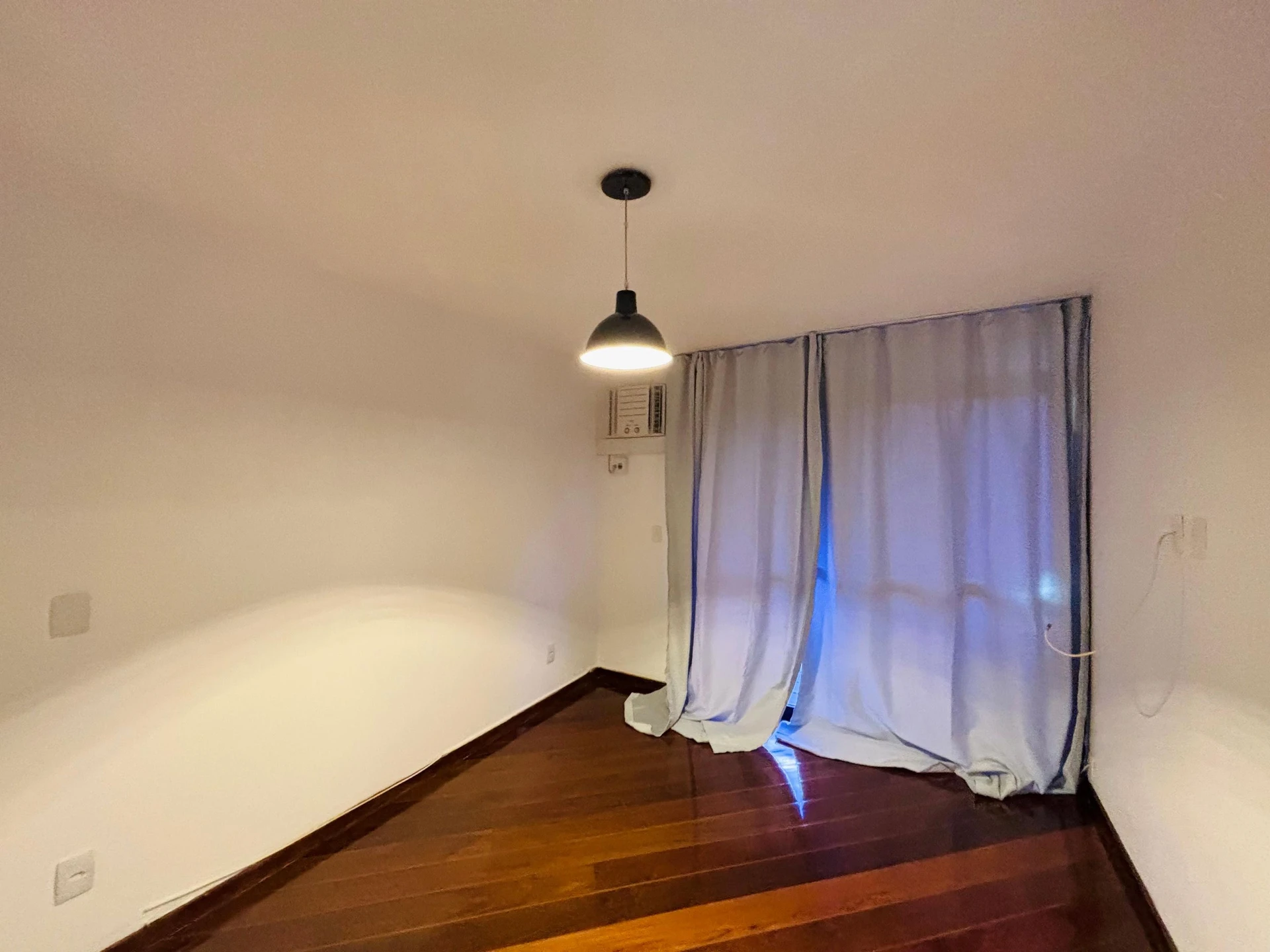 Вид на гори та 2 спальні: квартира 75 м² — photo 9