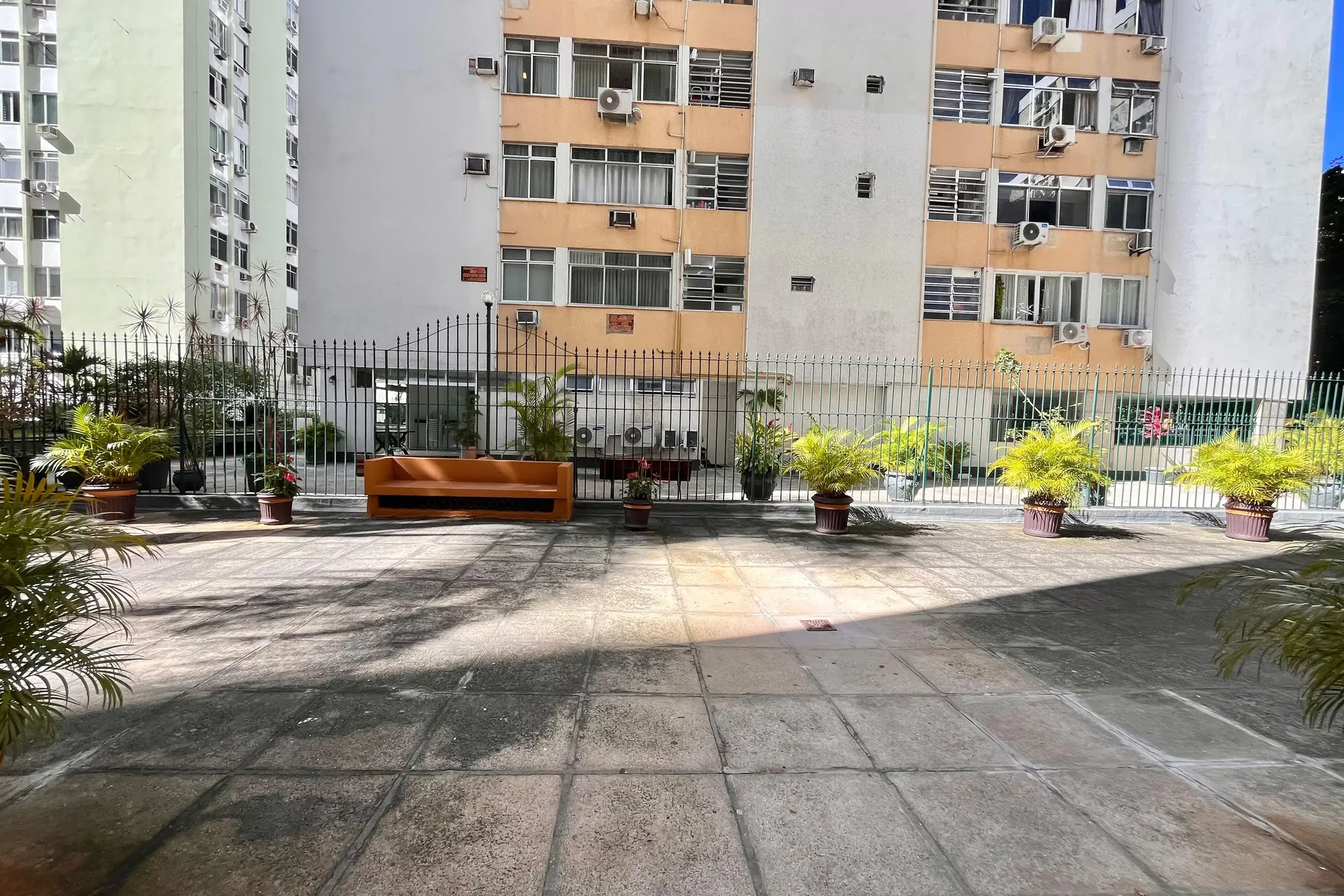 Apartamento mobiliado com 3 quartos e 2 banheiros — photo 13