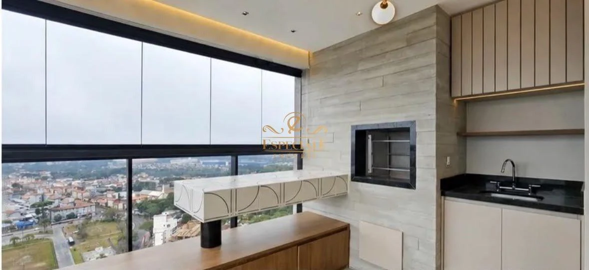 3-bedroom apartment in a building with a pool — photo 4