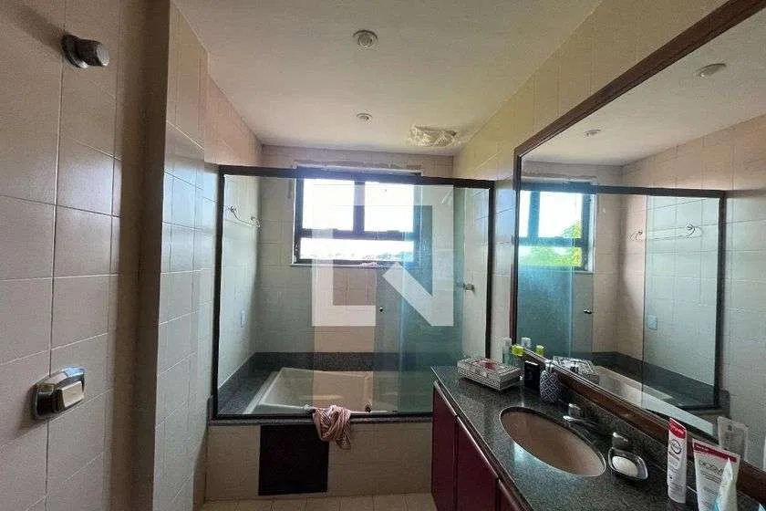 3-bedroom apartment with 2 parking spots and 184 m² — photo 17