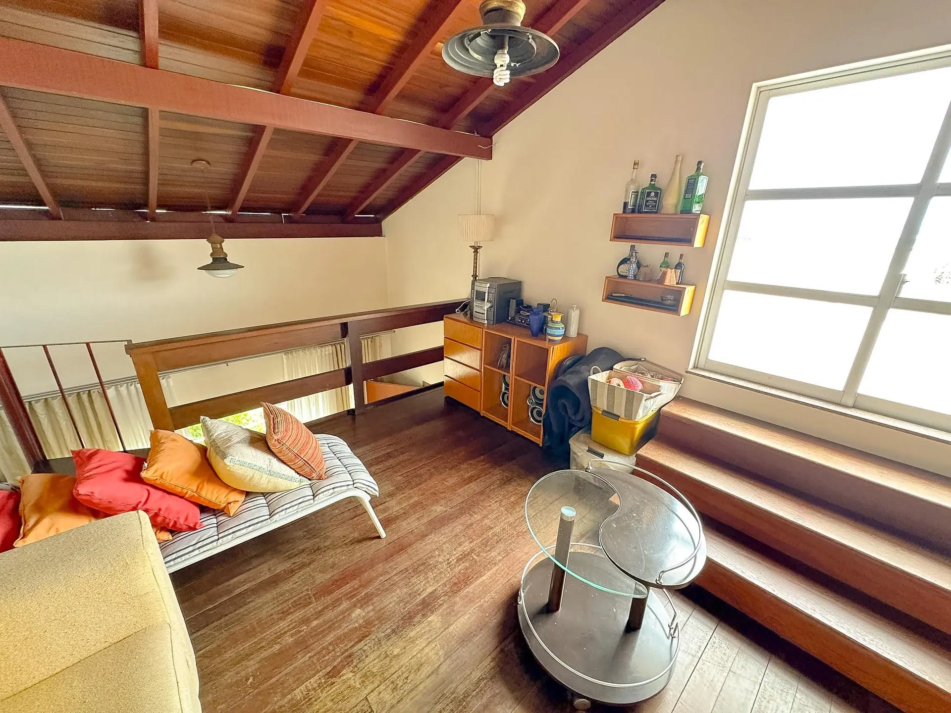 Furnished house, 250 m², with a bathtub — photo 46
