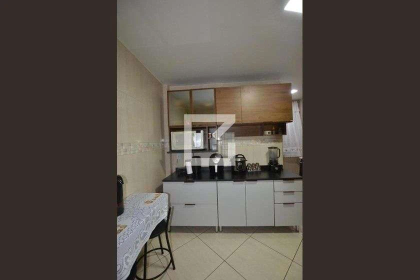 Furnished apartment with 2 bedrooms and a balcony — photo 21