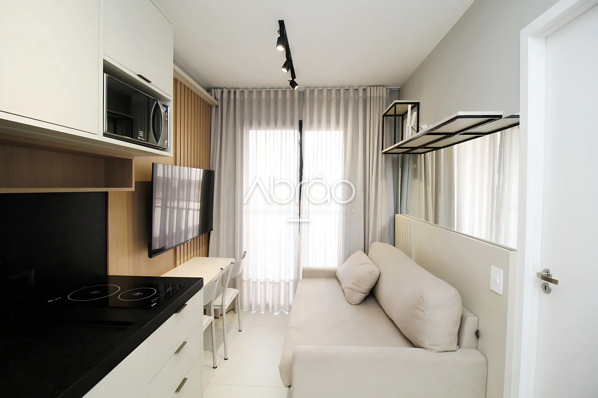 Apartamento mobiliado de 35 m² com sacada envidraçada — photo 18