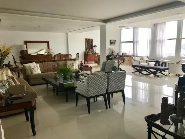 Unfurnished apartment with 3 bedrooms and 5 bathrooms — photo 20