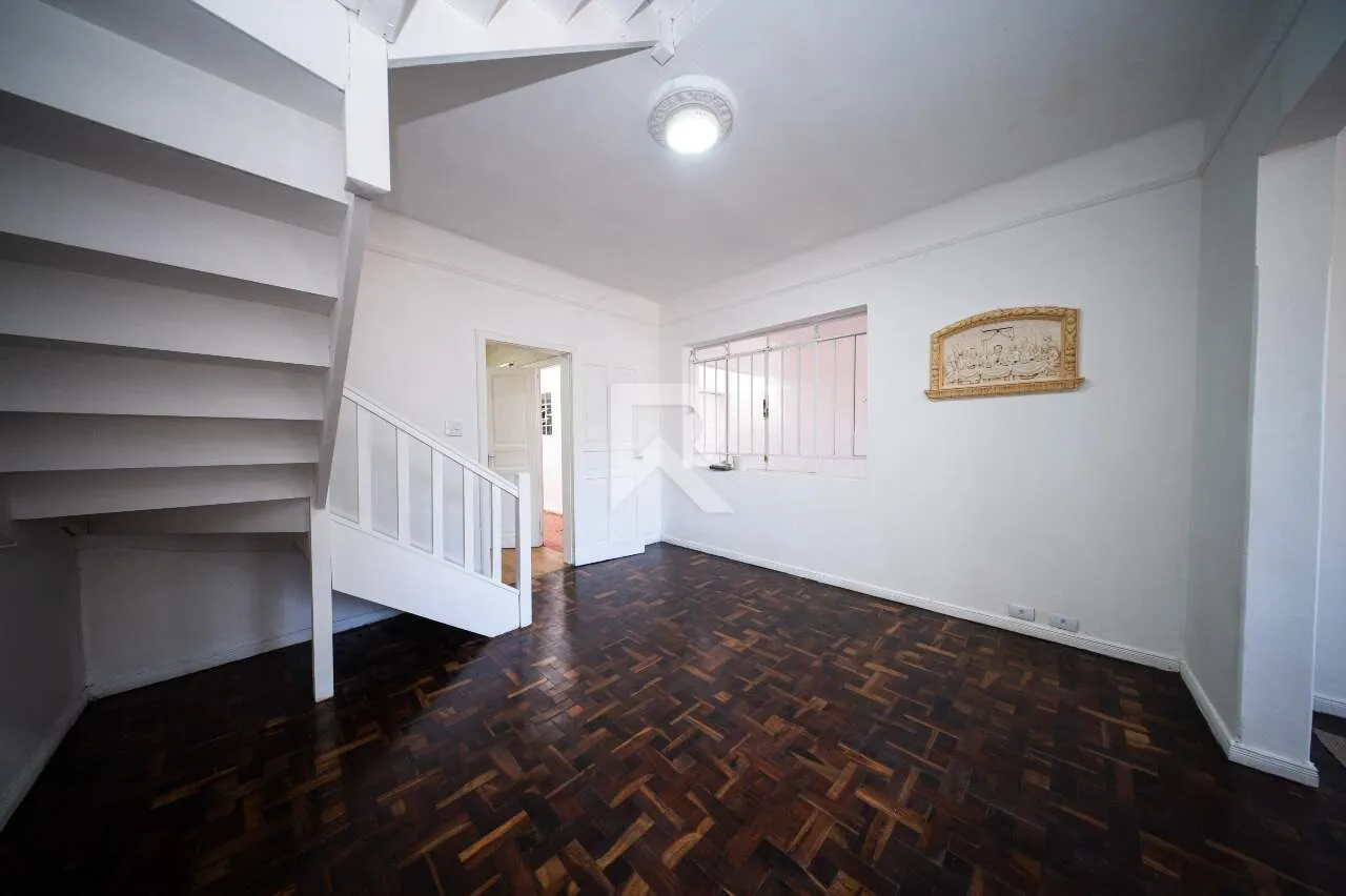 Rental house with laundry area and 5 bedrooms — photo 7