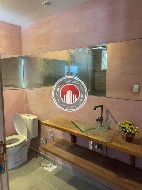 Ванна та 6 спалень: будинок 525 м² — photo 25