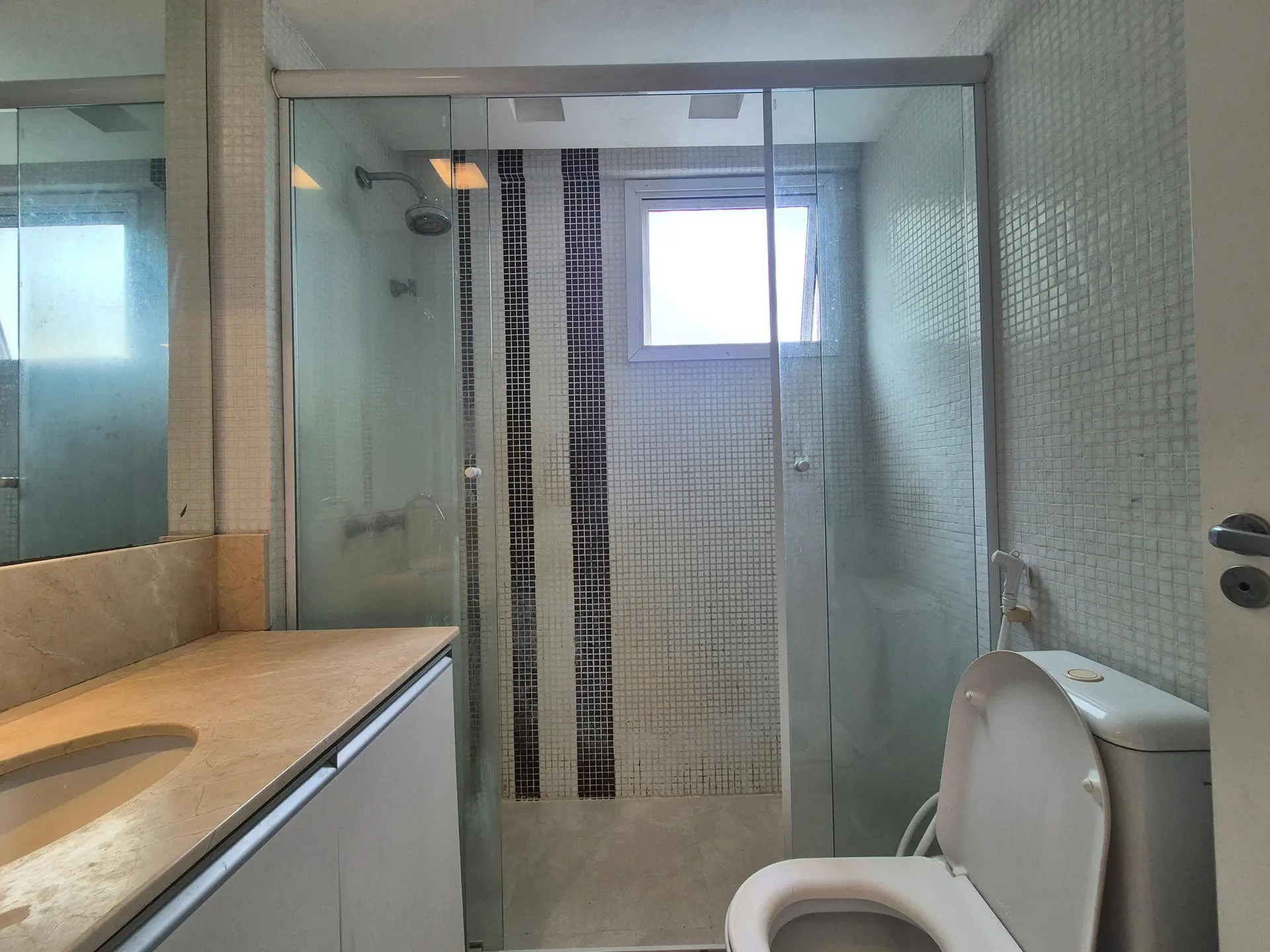 91 m² apartment with a home office and a mountain view — photo 19
