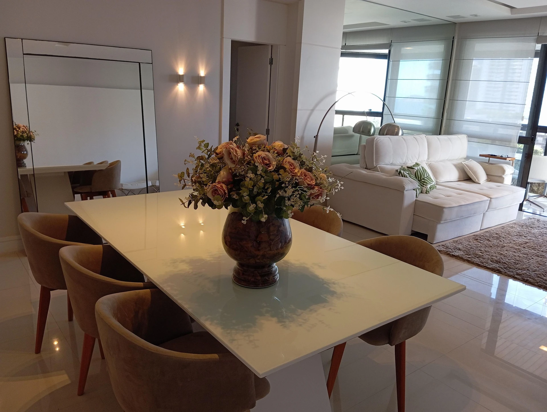Furnished 3-bedroom apartment with enclosed balcony — photo 41