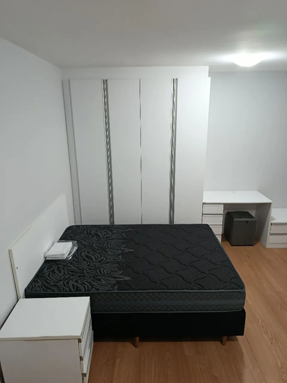 Furnished studio, 30 m², with a home office — photo 12