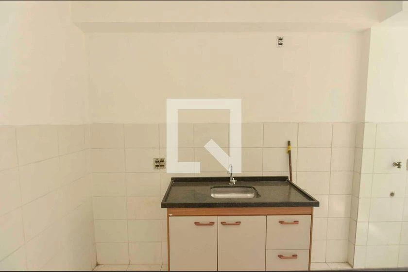 Apartamento de 2 quartos em condomínio com piscina — photo 28
