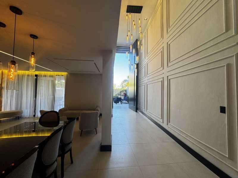 540 m² house with 5 en-suite bedrooms and open-plan kitchen — photo 9